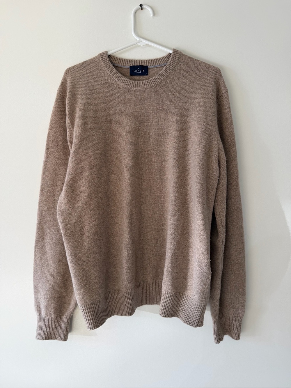 Hackett London men’s Crewneck Sweater in Tan 100% lambswool